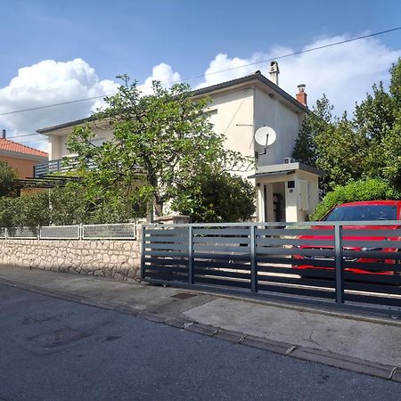 Apartman Vitamare 160 M From The Beach Novi Vinodolski Esterno foto