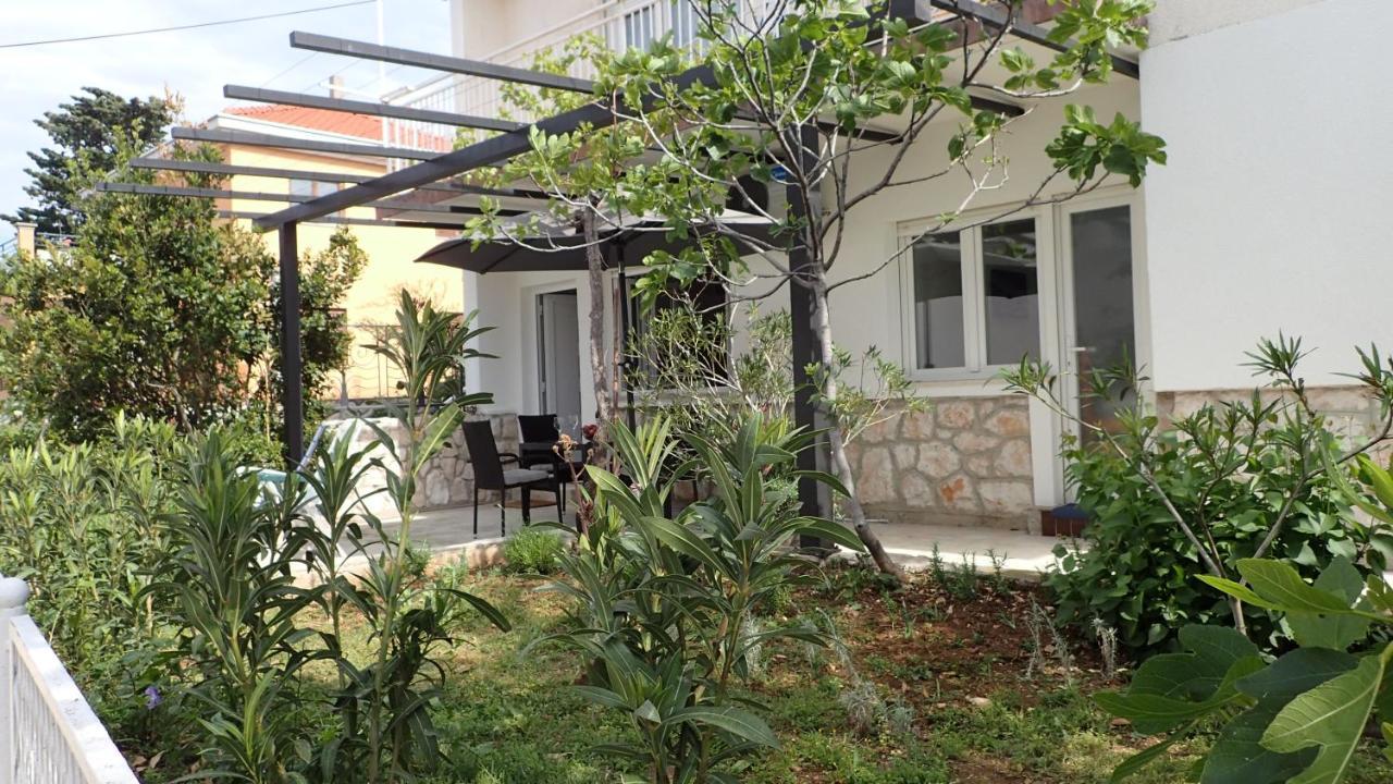 Apartman Vitamare 160 M From The Beach Novi Vinodolski Esterno foto