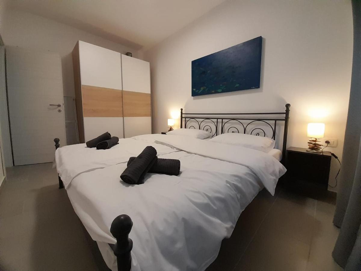 Apartman Vitamare 160 M From The Beach Novi Vinodolski Esterno foto