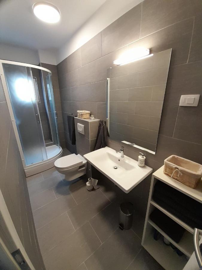Apartman Vitamare 160 M From The Beach Novi Vinodolski Esterno foto