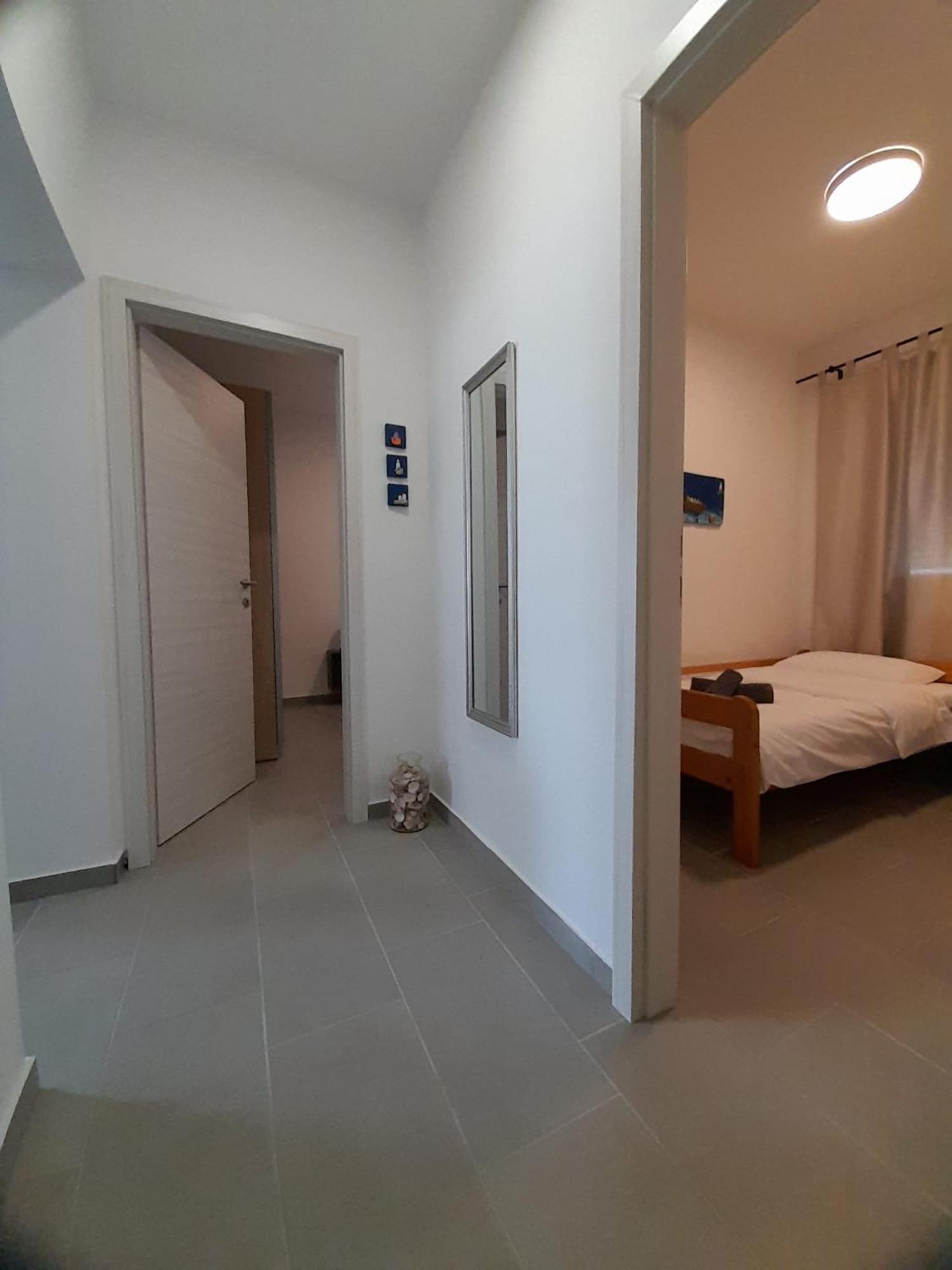 Apartman Vitamare 160 M From The Beach Novi Vinodolski Esterno foto