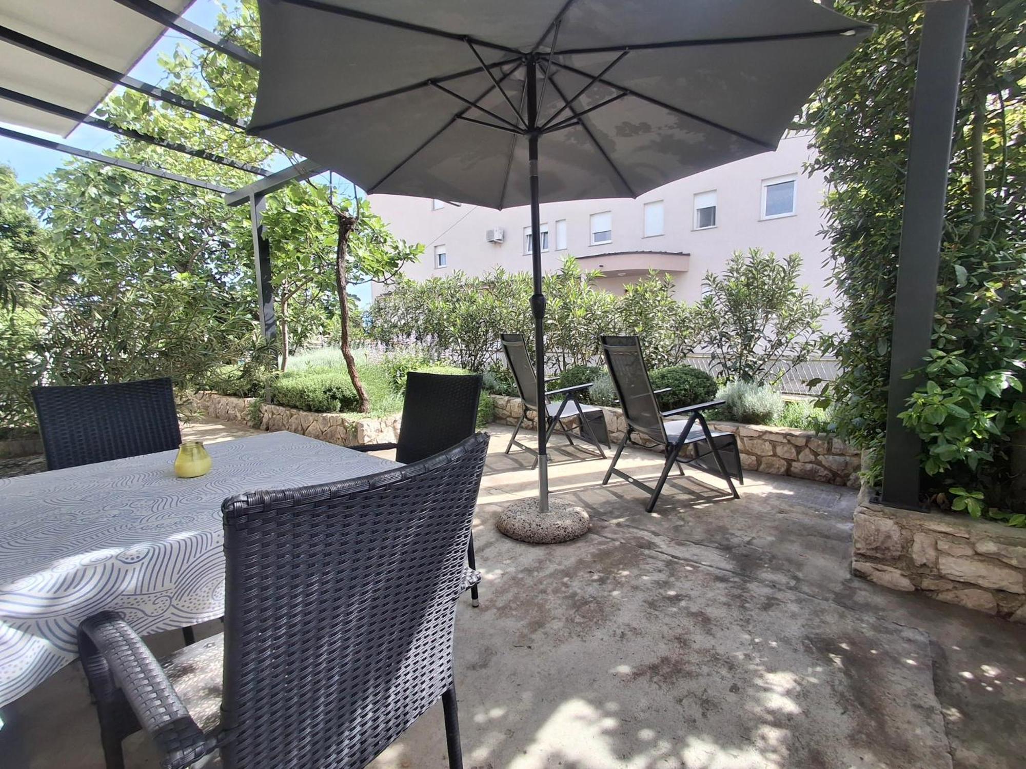 Apartman Vitamare 160 M From The Beach Novi Vinodolski Esterno foto